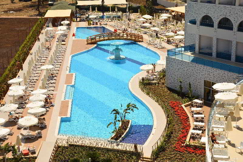 Water & Rezort 5*