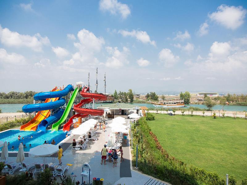 Resort Water & Side
