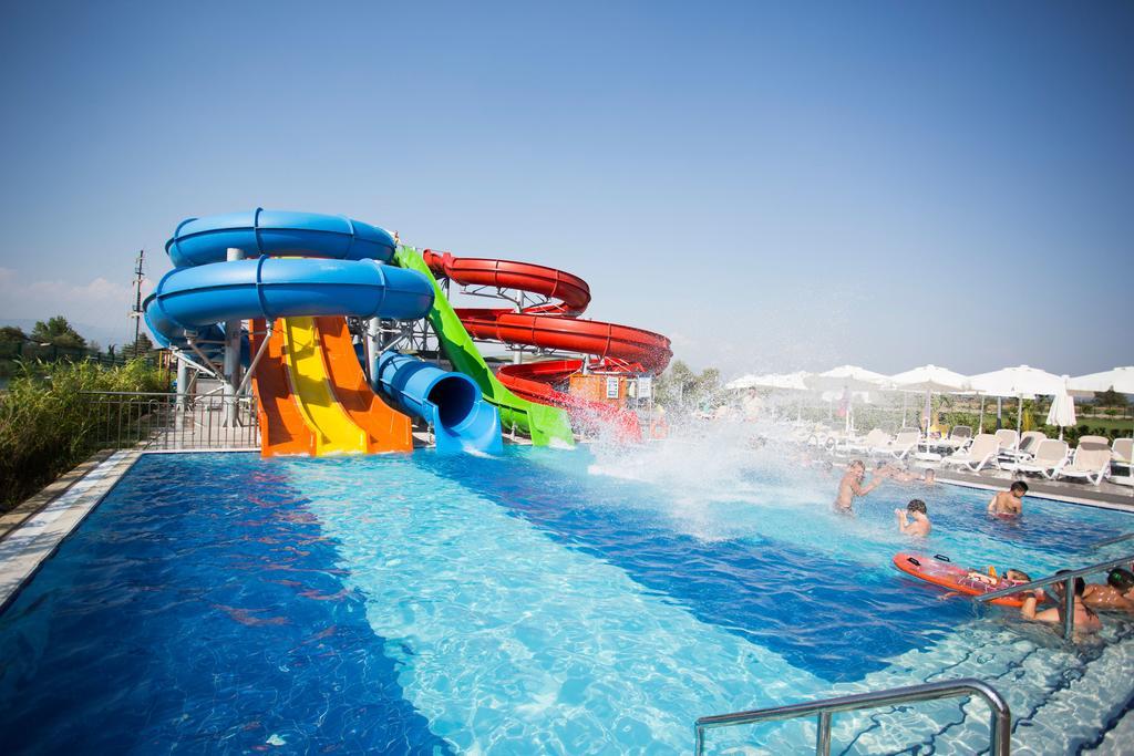 Water & Resort
