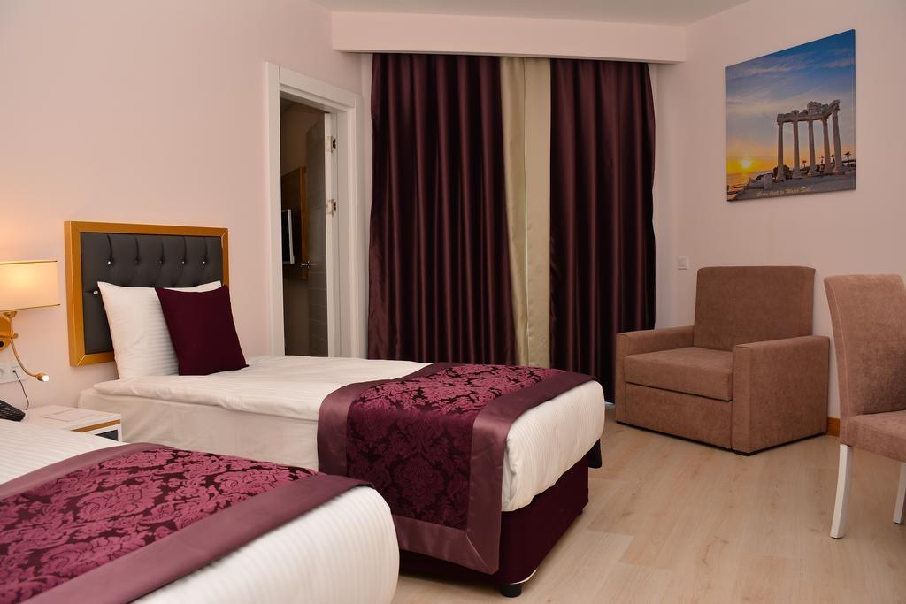 Rezort Water & 5*